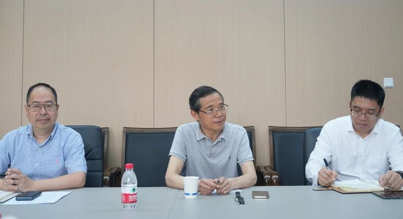 威斯尼斯人游戏官网“青年教师学术发展暨教育家精神报告会”顺利举行